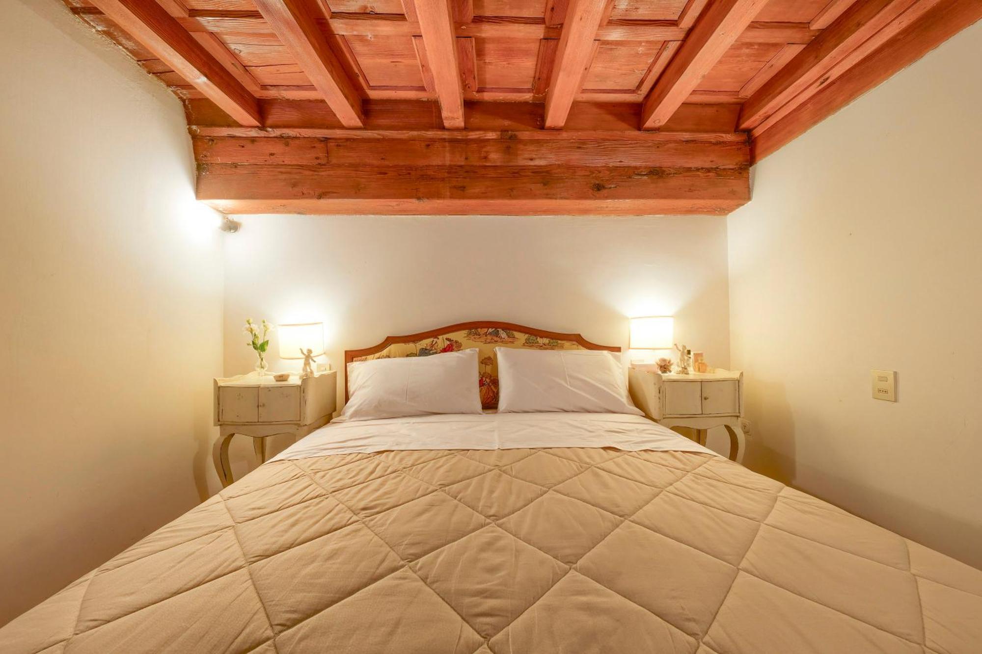 Apartamento La Casa Di Dante Alighieri *
